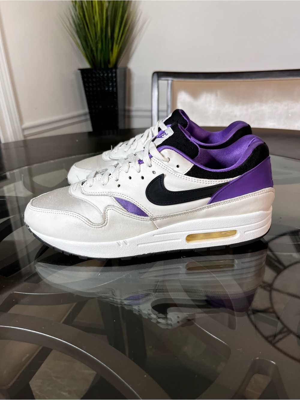 Nike Men's Air Max 1 DNA CH
1 Purple 2019 Size 10.5
